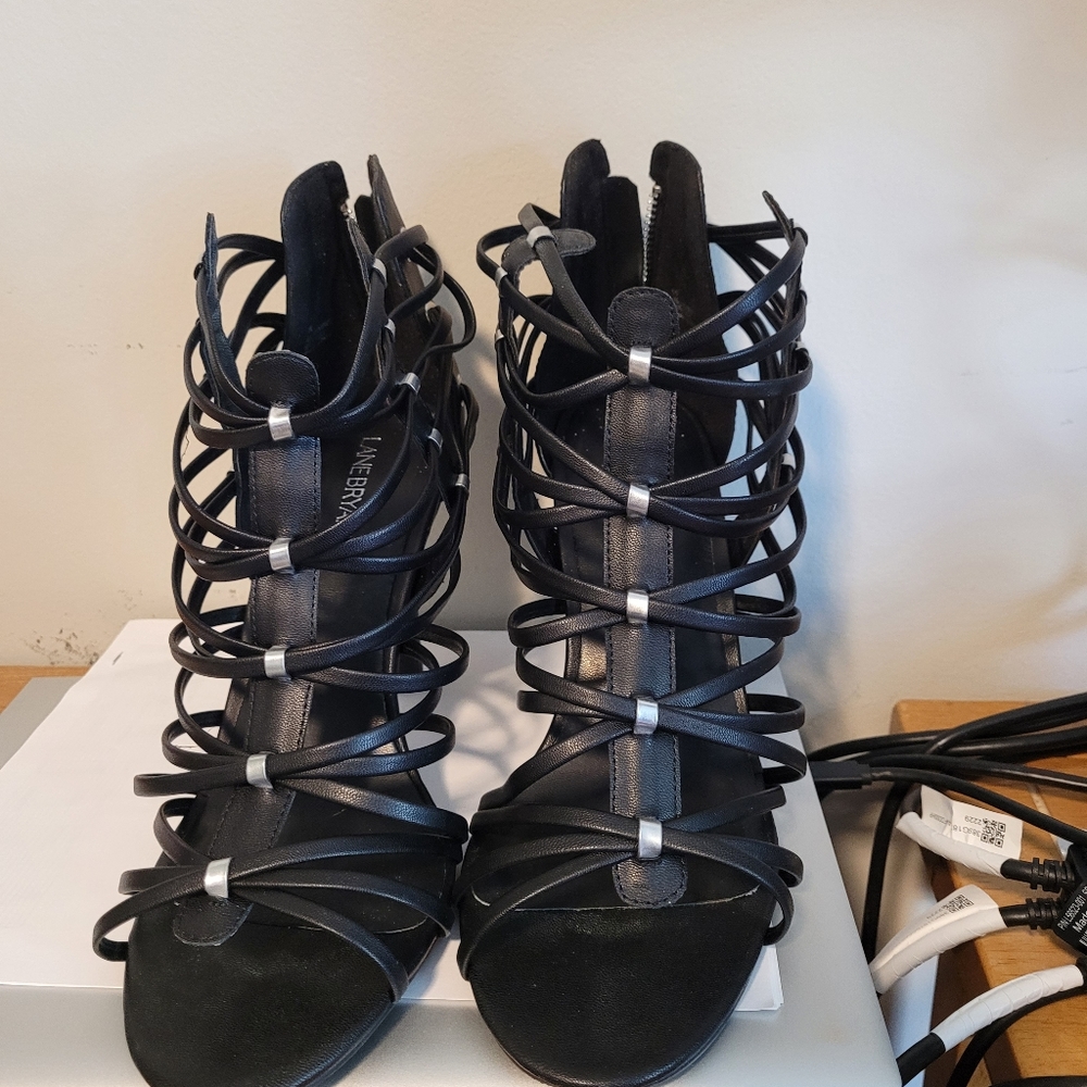 Black strappy sandle size 11w